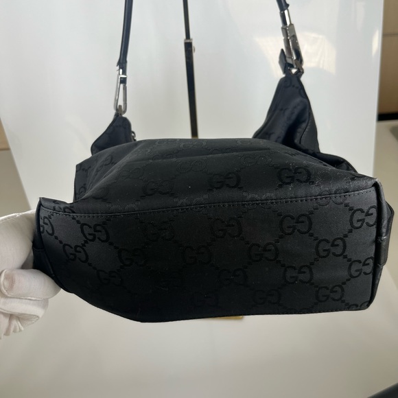 Authentic Gucci GG Monogram Black Purse - Great condition ๐ - Picture 10 of 14